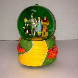 Wizard of Oz Musical Snow Globe